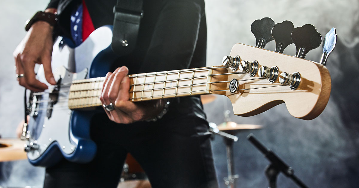 How to Play Bass Guitar Lessons and Courses Online